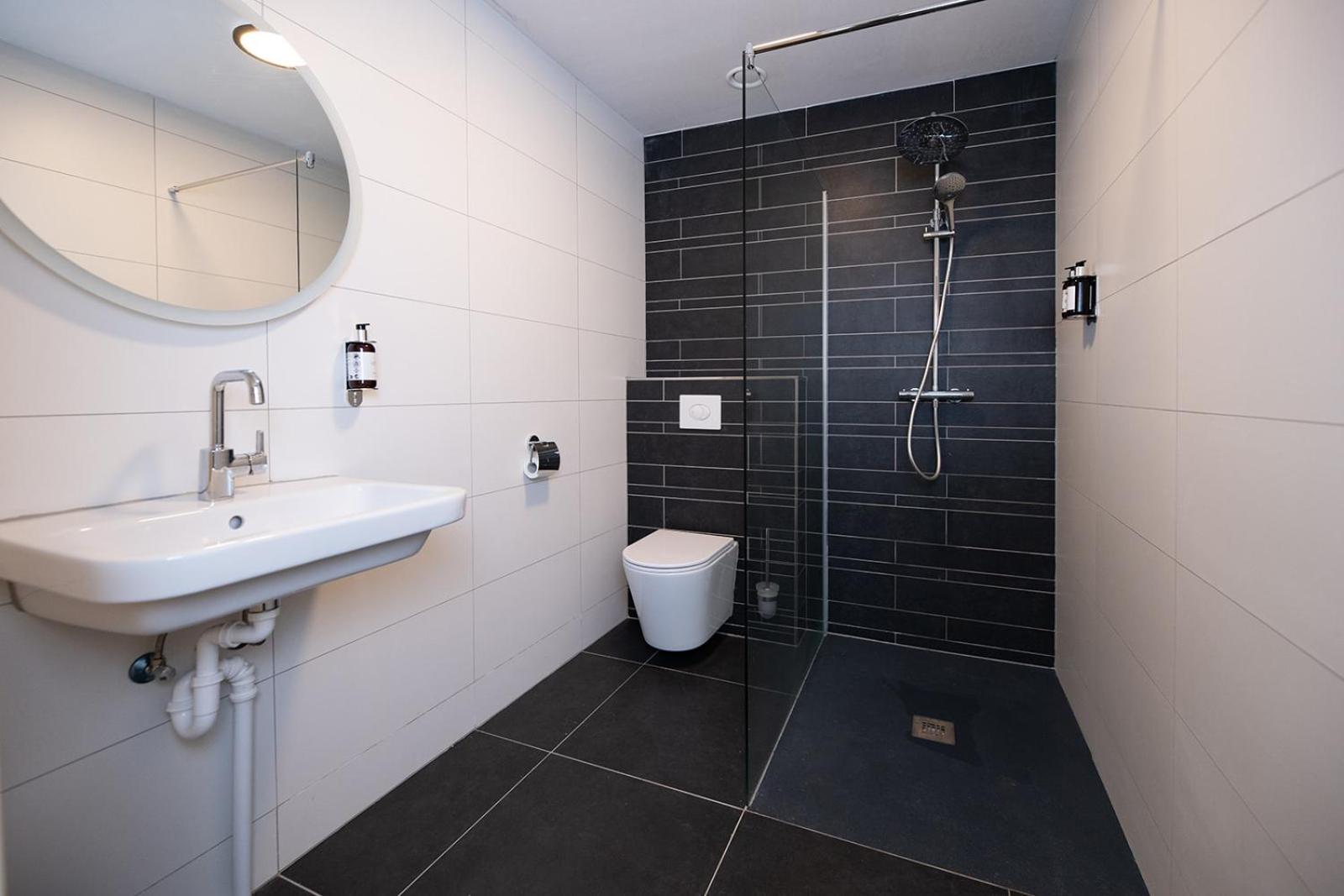 Duikresort Sub Ocean Hotel Oud-Vossemeer Экстерьер фото